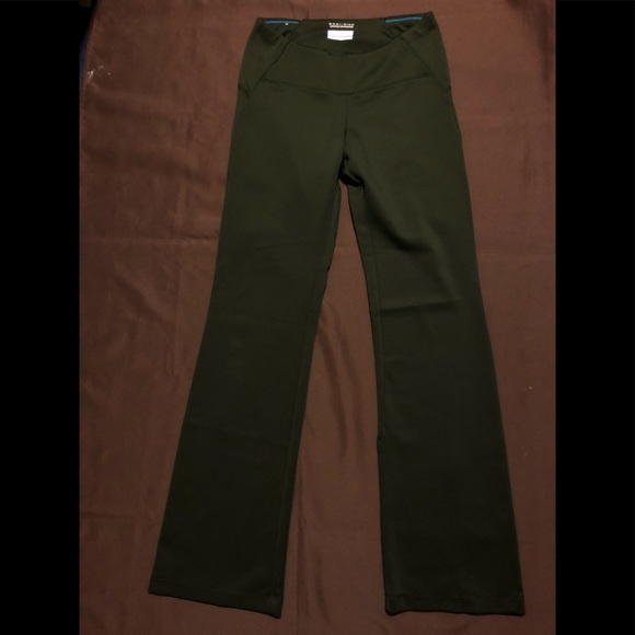 NEW Columbia army green workout pant - Picture 1 of 3